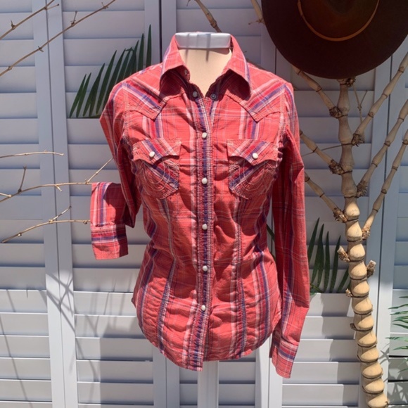 True Religion Tops - True Religion snap front long sleeve top